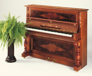 R. Schnell Pianos - Modell Rosenberg franz. Nussbaum